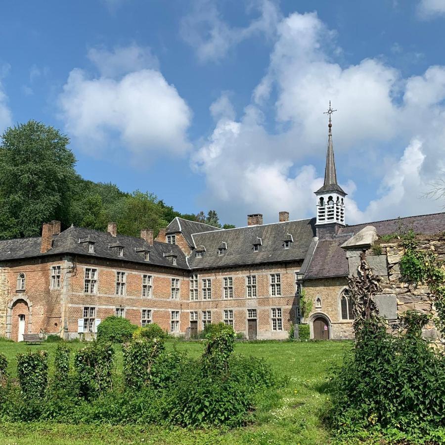 La Porterie De L'Abbaye De Marche Les Dames 나무르 외부 사진