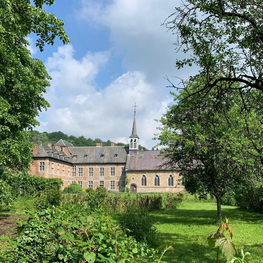 La Porterie De L'Abbaye De Marche Les Dames 나무르 외부 사진